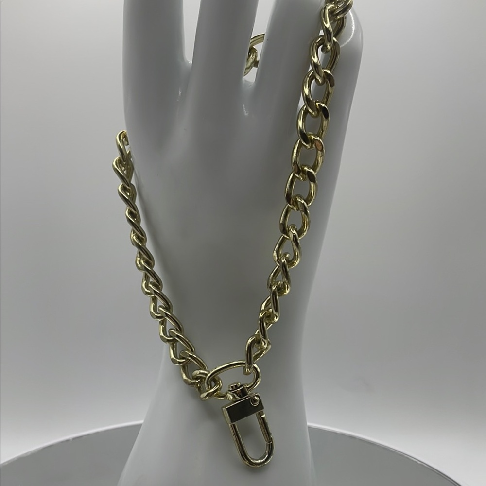 Gold Key Chain or Purse Clip